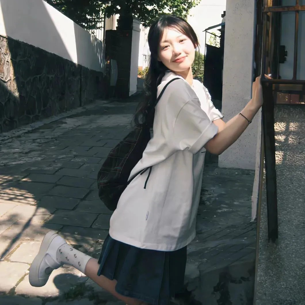 惊青三人组 海报